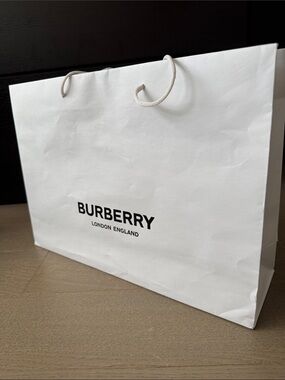 Burberry EMPTY Paper Shopping Bag Tote Bag White Black 16.5” x 11.5”x 4.5”